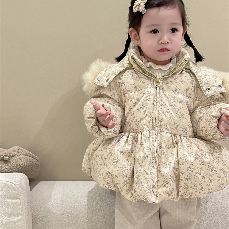 韩版童装2023新款冬季女童羽绒服中小童碎花大毛领裙摆式加厚外套