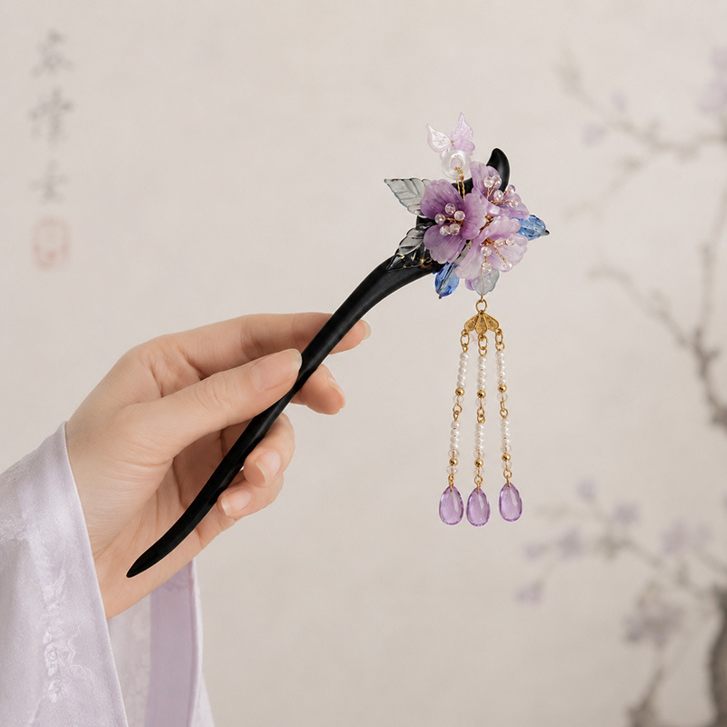 New Chinese-style glass flower tassel black ebony hairpin for Hanfu and cheongsam, retro national style hair accessory for women New Chinese-style glass flower tassel black ebony hairpin for Hanfu and cheongsam, retro national style hair accessory for women