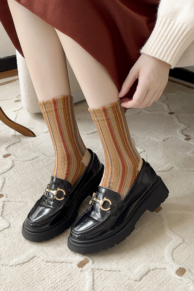 Frau Retro Streifen Baumwolle Crew Socken Ein Paar display picture 7