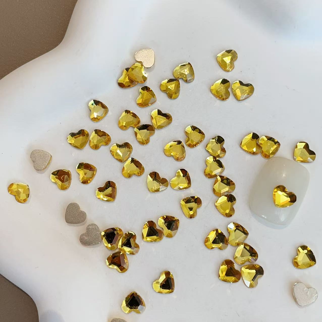 러브 5.5x6mm 골든