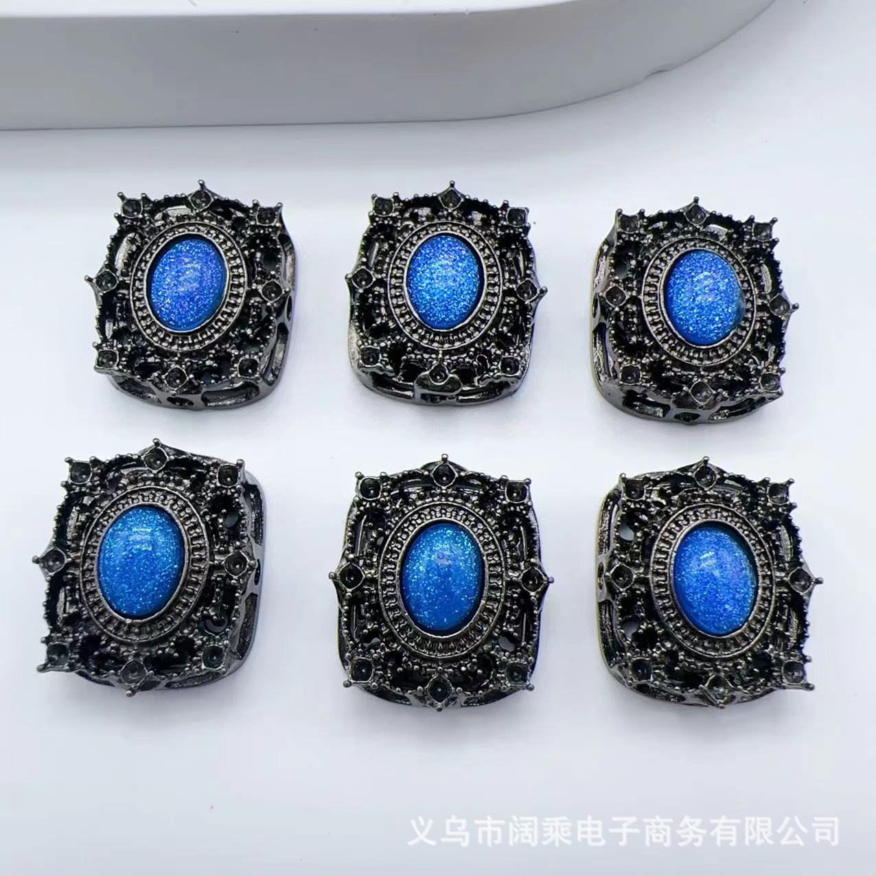 ダイヤモンドの長い方の大きい魔の箱の多い八穴のジルコニウムのdiyの手作りのビーズのブレスレットのネックレスの合金のアクセサリーのビーズの部品