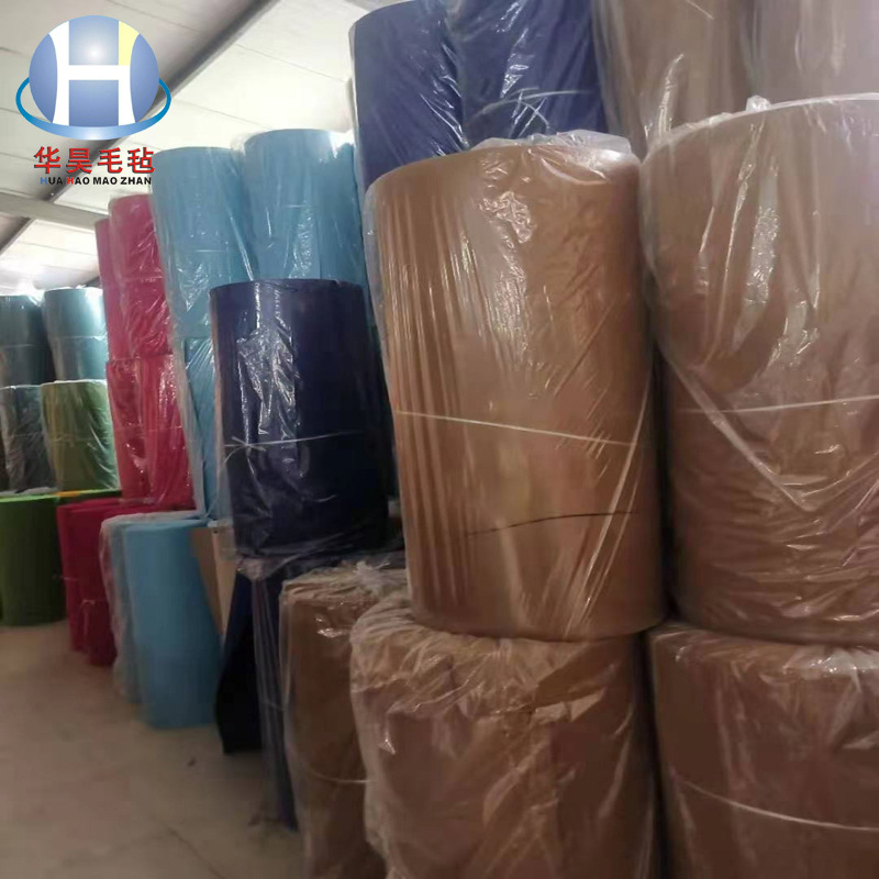 大量供应现货化纤毛毡 彩色化纤毛毡 背景背胶毛毡布