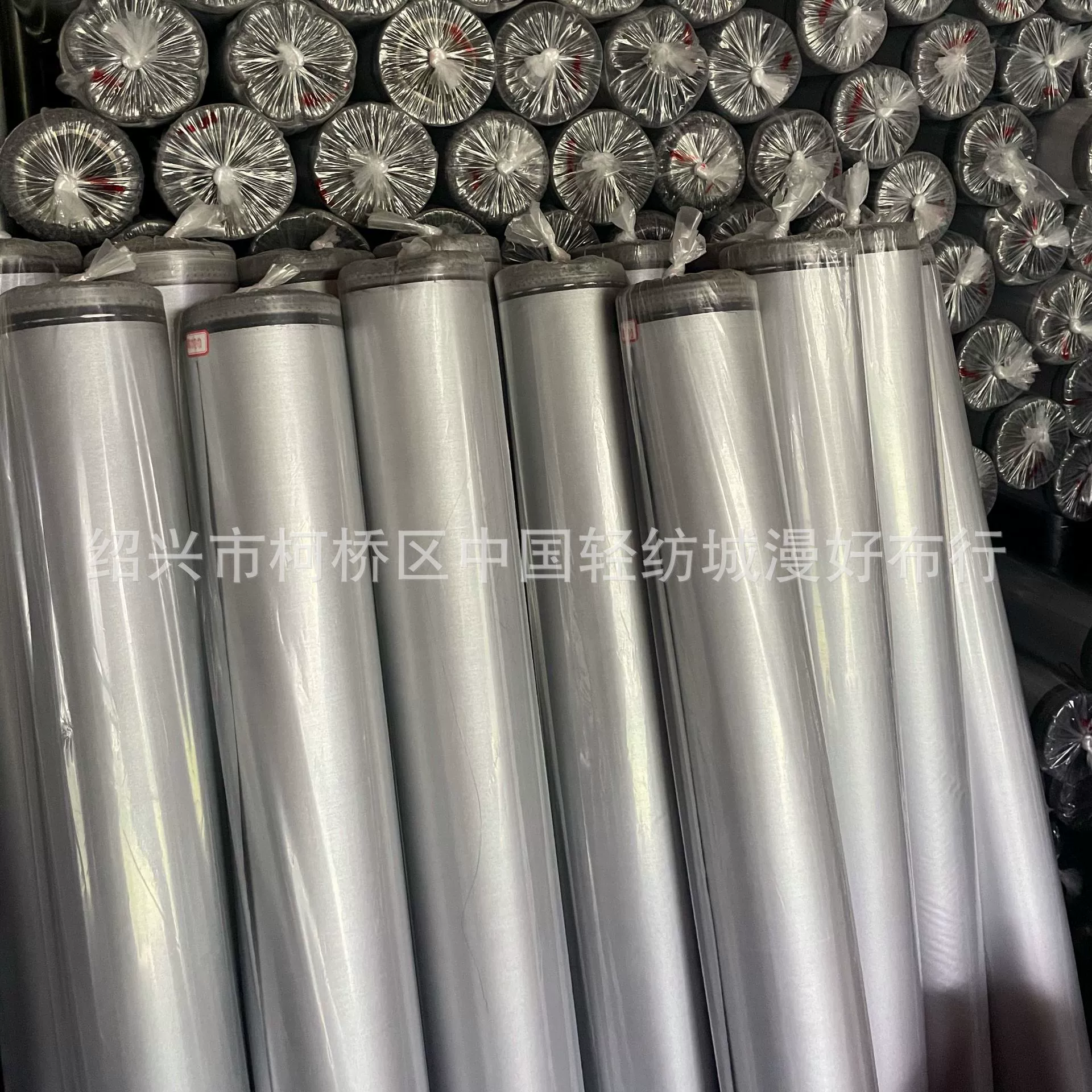 Помытая ткань затенения утолщенная ткань Оксфорда двухсторонняя серебряная ткань Знамени солнцезащитного экрана Оксфорда односторонние серебряные изготовители ткани навеса изоляции жары