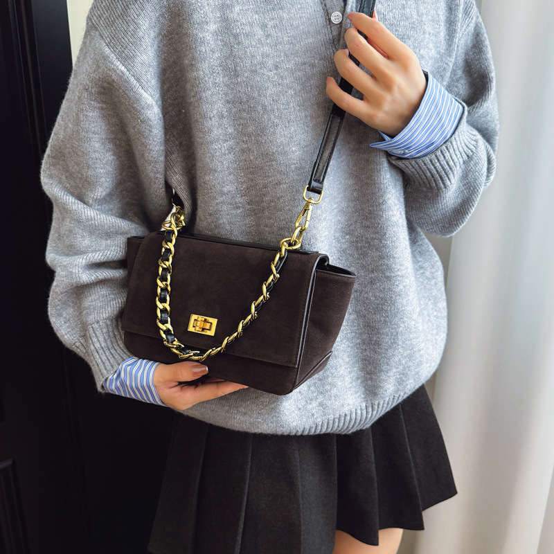 Bolsa de brazo retro cadena transfronteriza para mujeres 2025 nuevo otoño y invierno marea universal bolso de hombro casual bolso de transporte