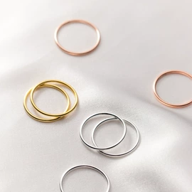 耳钉;项链;戒指