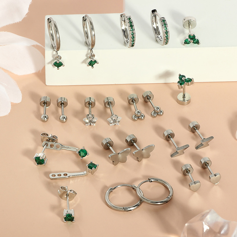 Pointed titanium steel lip stud product view