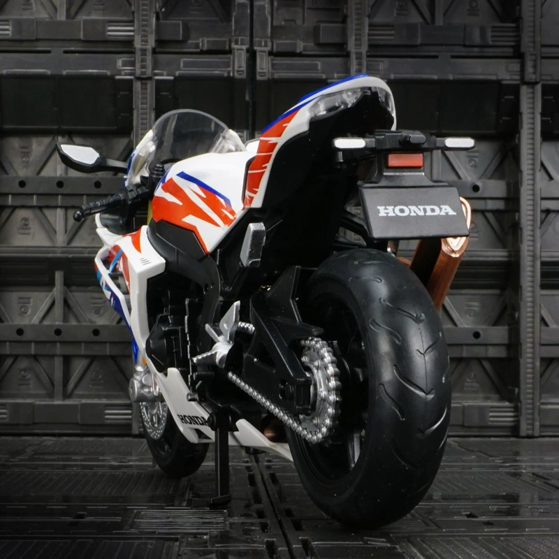彩珀 31728 模拟版 CBR1000RR-R 摩托车模型 火焰刀片摩托车静态摆件 玩具 男孩
