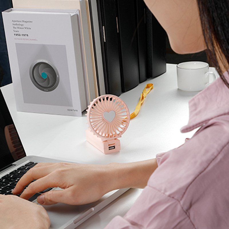 跨境新款创意迷你usb充电i8充电宝风扇户外便携式挂脖手持小风扇|ms