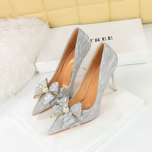 1829-H15 European and American style banquet high heels, thin heels, super high heels, shallow cut pointed pearl rhinest