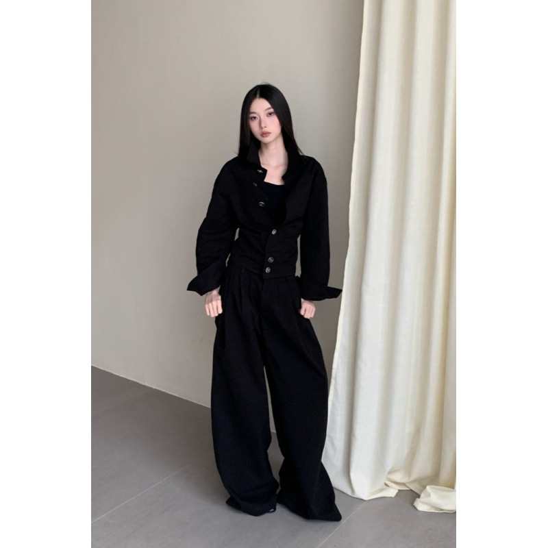 GraceChic GraceChic Autumn Hepburn Style "Urban Elite" Crisp Texture Waist-Cinching Short Shirt And Pleated Wide-Leg Straight Pants Set_voghion.com