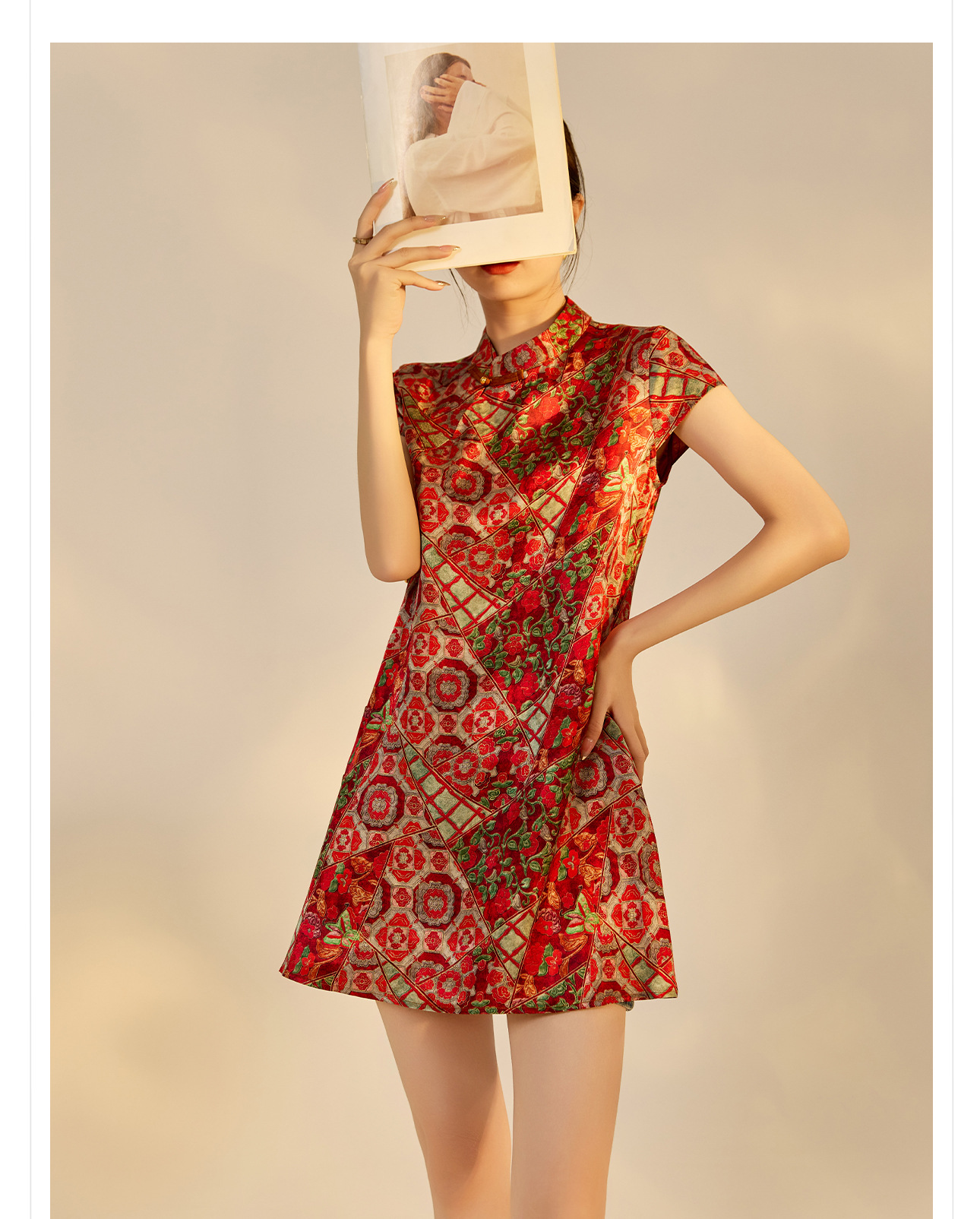 Đầm suông midi chữ A vải rayon thêu hoa cách tân cổ điển Trung Quốc — Màu đỏ san hô, Màu caramel chi tiết 11