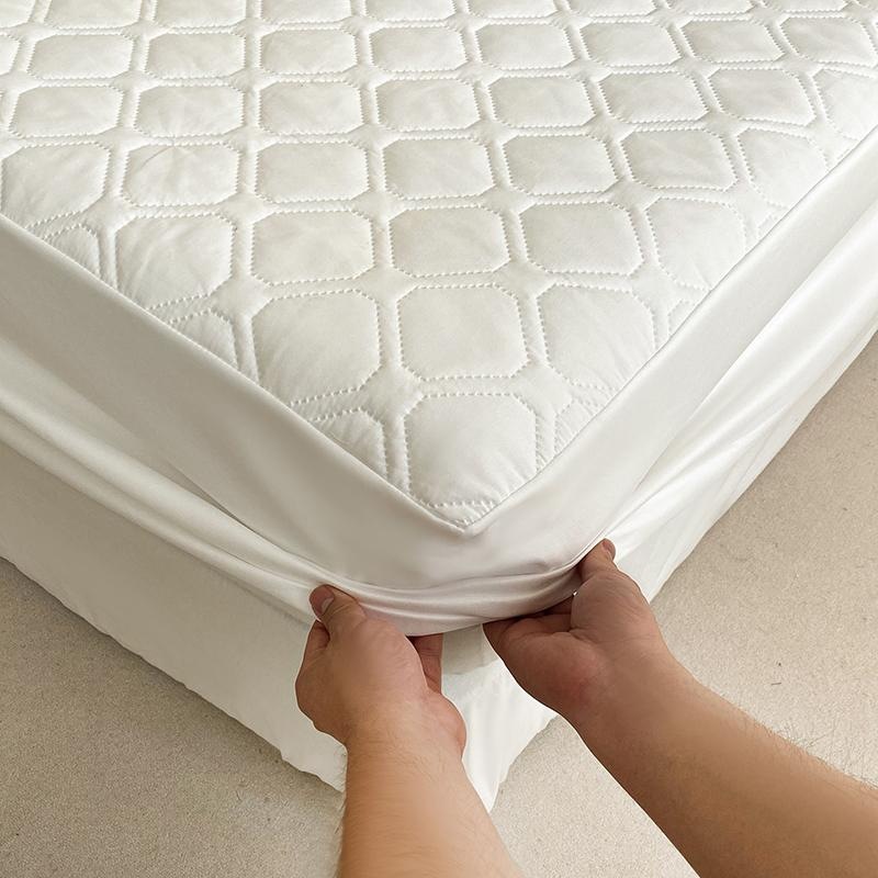 Waterproof Quilted Mattress Protector Fully Enclosed Bed Cover_voghion.com