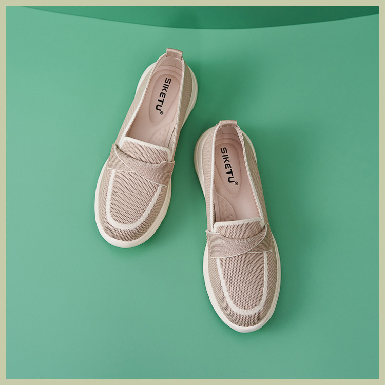 B888-2 Otoño Invierno 2025 Nuevos Zapatos de Mamá Antideslizantes Transpirables de Suela Suave con Bloques de Color para Mujer_voghion.com