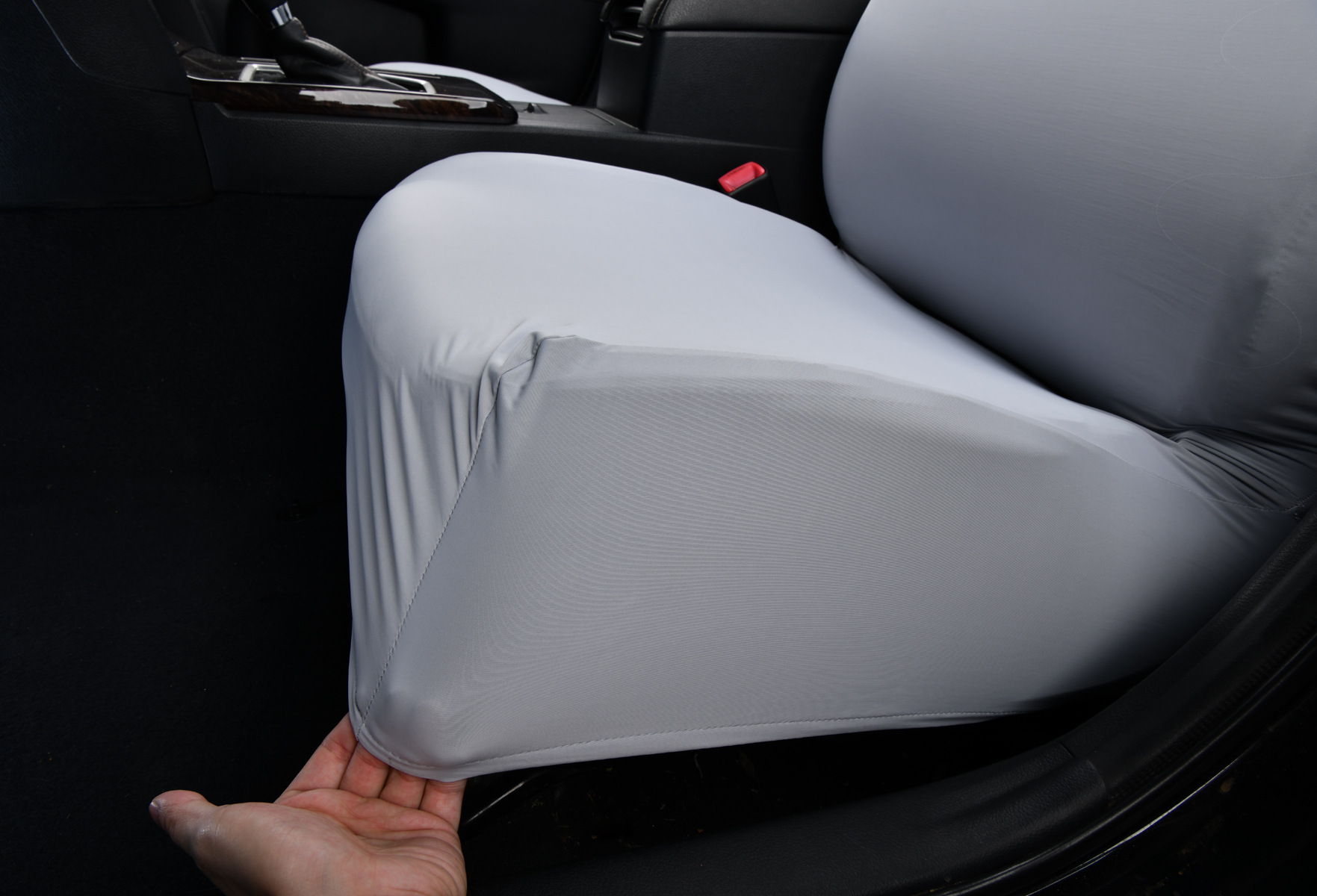 Ice Silk Elastic Non-Slip Car Seat Cover, Cooling B-Style Front Seat Single Universal Type Dustproof Car Seat Cover