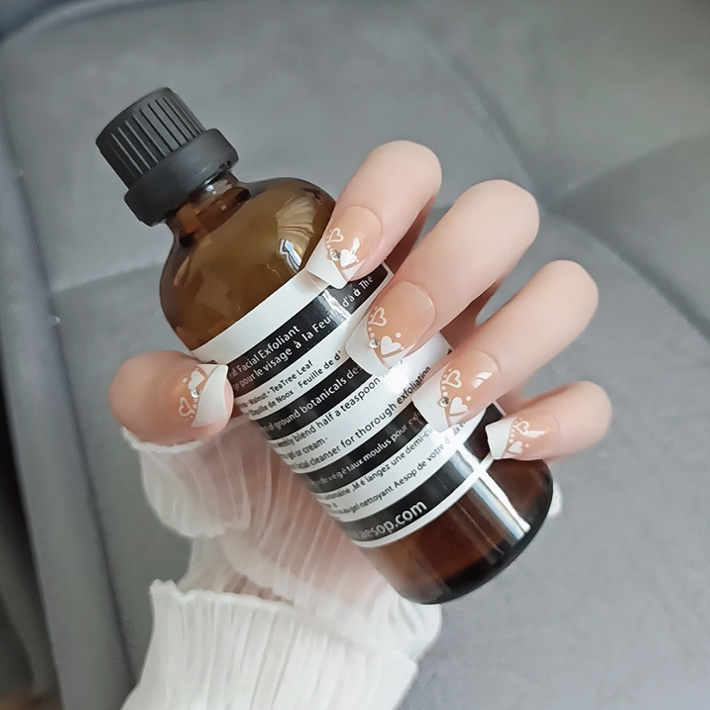 Color desnudo punto perforación borde blanco manicure francés dulce amor desgaste uñas 24 piezas parches de uñas terminados