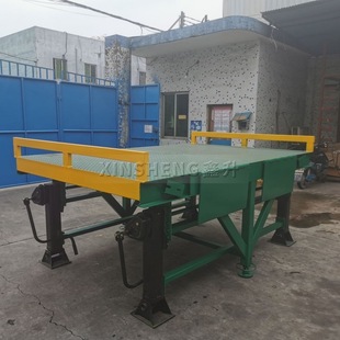 Mobile Boarding Bridge Extension Platform Forklift Ramp Extension Platform Forklift Loading Lift Platform Boarding Bridge