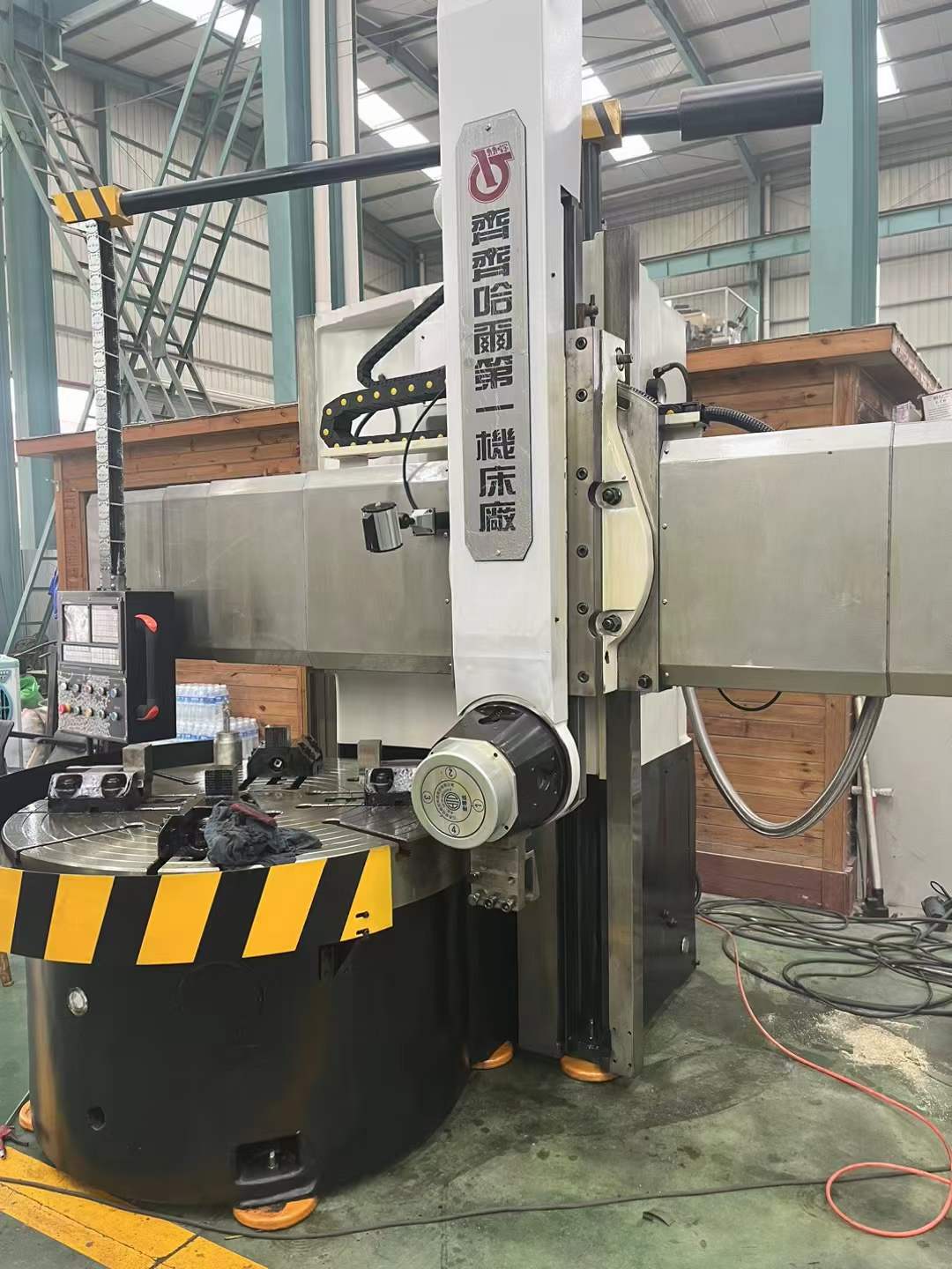 出售齐齐哈尔5116数控立式车床车削直径1600主电机功率30