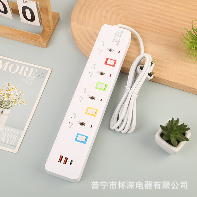 2USB + 1PD paquete de alta frecuencia estándar británico estándar europeo estándar americano blanco y negro interruptor de control parcial Bahrein Chipre Egipto