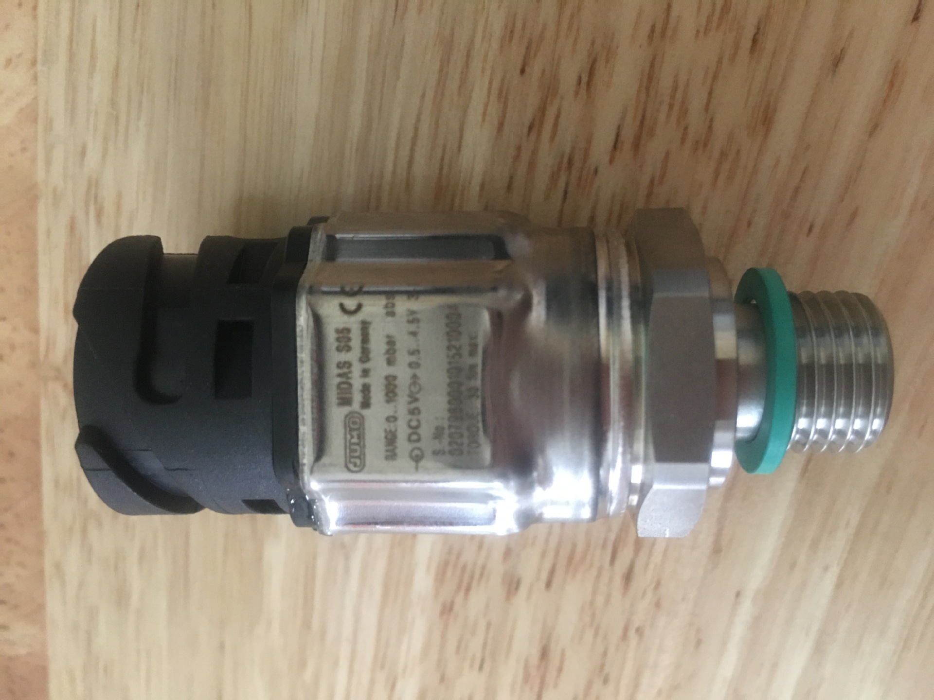 阿特拉斯螺杆式空压机压力传感器1625390276