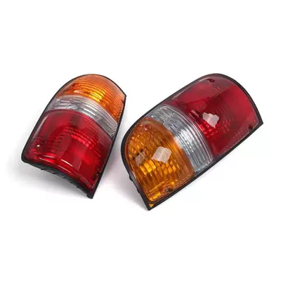Tail light 01-04 Rear Tail Light