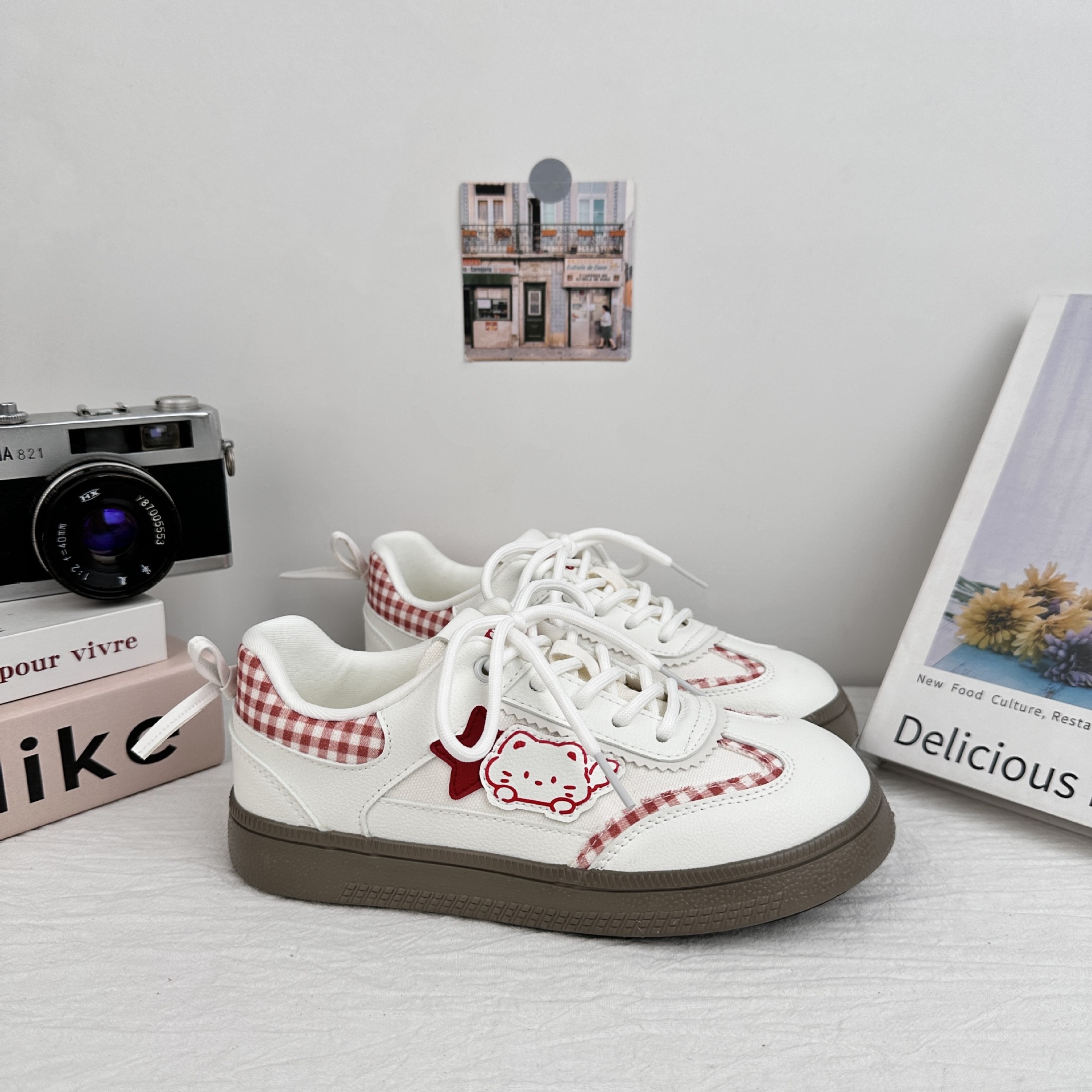 Longwave fondo grueso lienzo puff zapatos blancos zapatos de mujer 2025 verano nuevo estilo universal chic zapatos de entrenamiento de skate