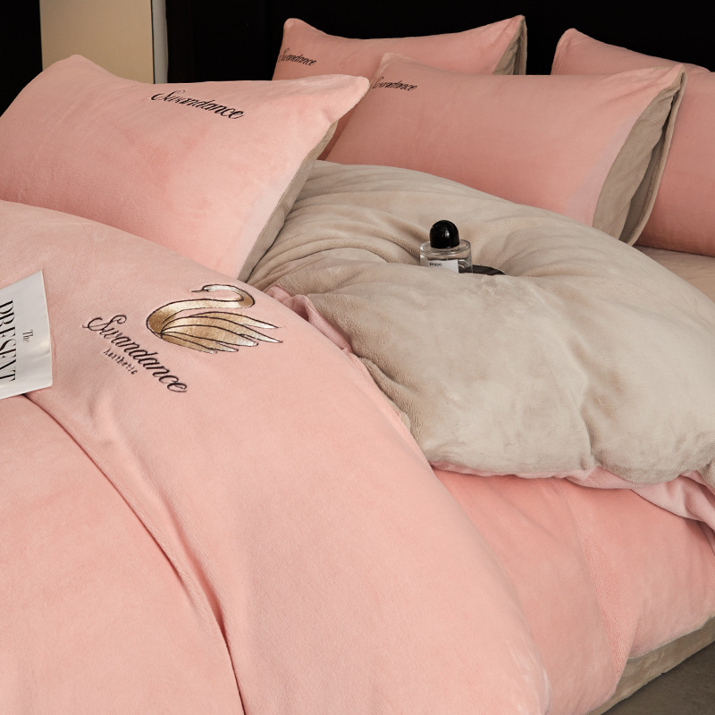 Leche de peluche para bebés gruesa cuatro piezas de invierno de coral de peluche de doble cara sábanas de peluche Failand cubierta de cama
