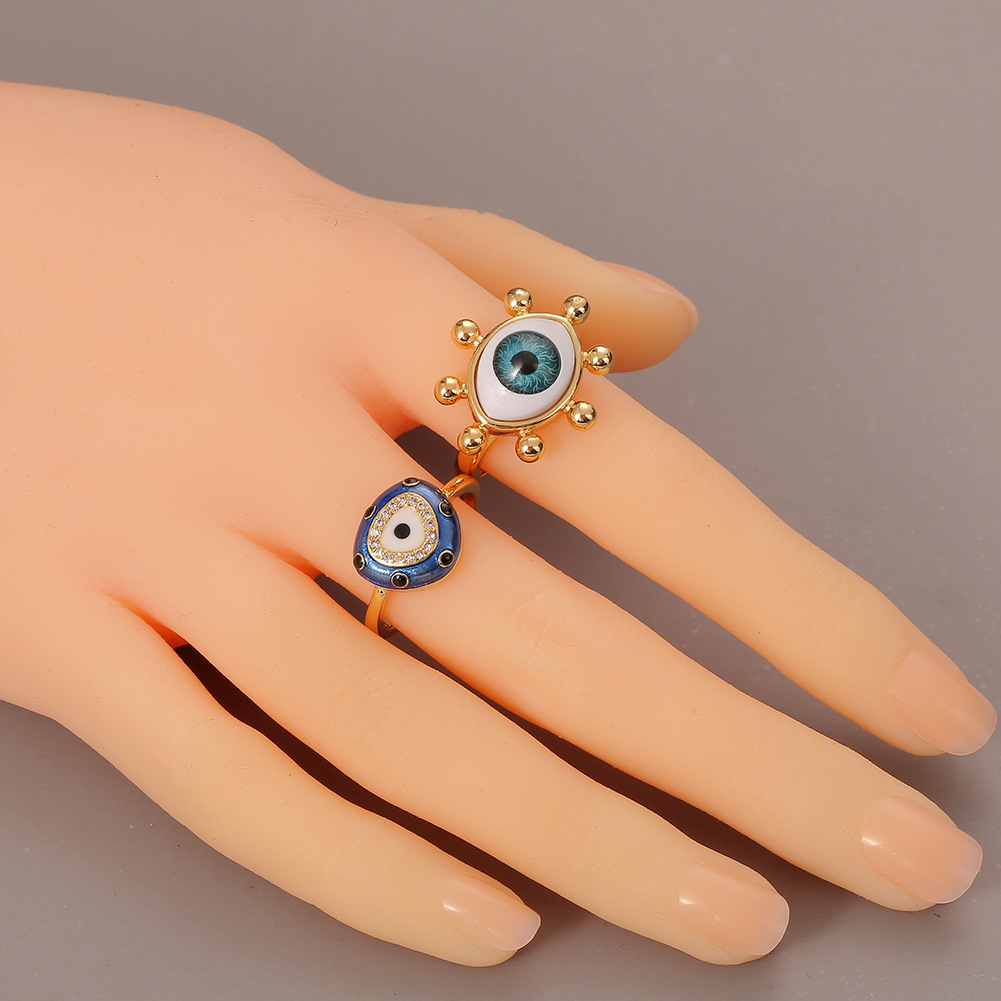 Fashion Vintage Geometric Eye Copper Inlaid Zircon Ring Wholesale Nihaojewelry display picture 2