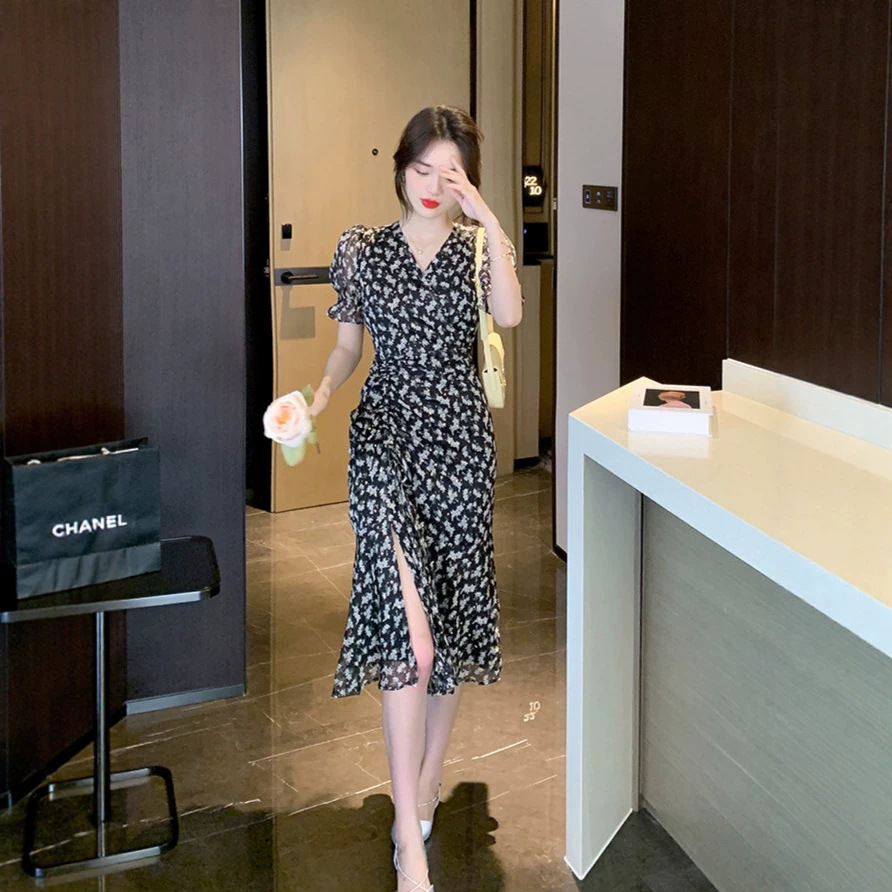 Đầm maxi nữ thắt eo đuôi cá họa tiết hoa mạ vàng kiểu Pháp — Hoa màu đen chi tiết 1