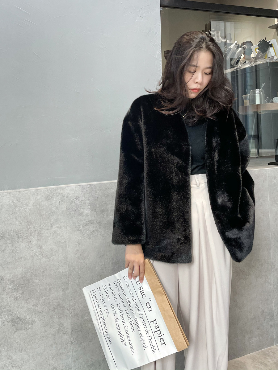 대기 검은 재고