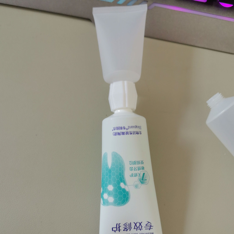 Cross-Border Temu Popular Travel Essential 3D Toothpaste Dispenser Facial Cleanser Toothpaste Sample Replacement Converter Tool