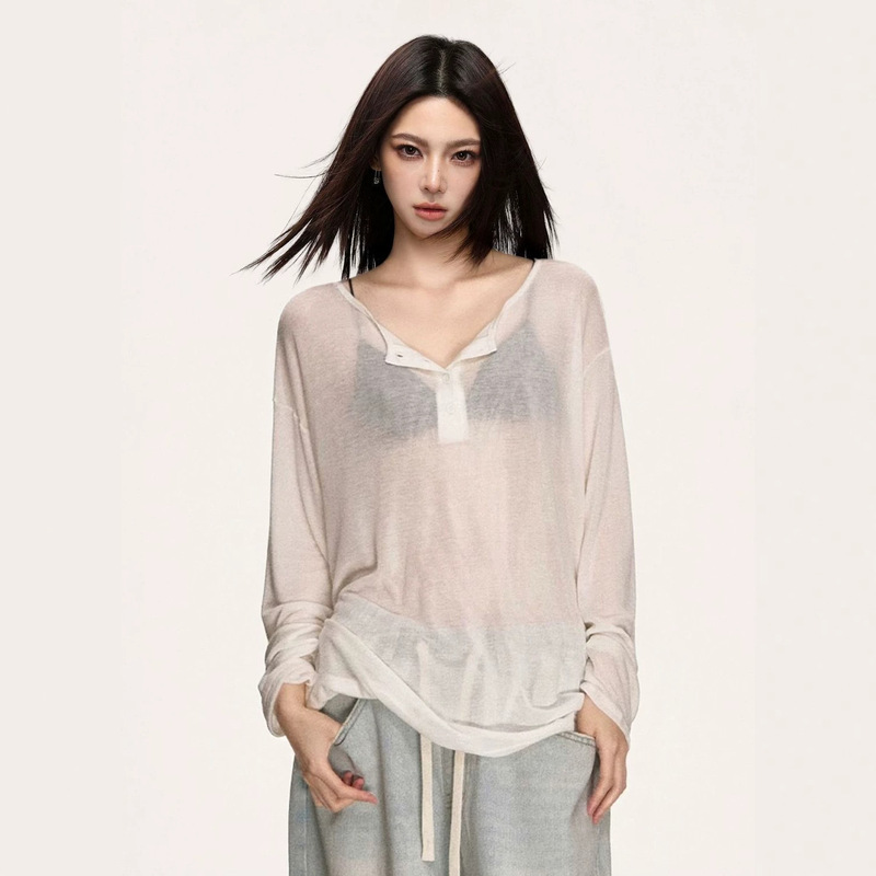 Casual white half-open collar long-sleeve sun protection T-shirt, thin top for women, super popular in spring, loose, casual, and sexy cover-up