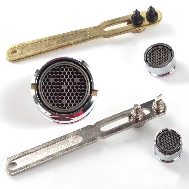 Faucet Built-In Filter Wrench Aerator Filter Element Removal Tool Bayonet Notch Embedded Spout