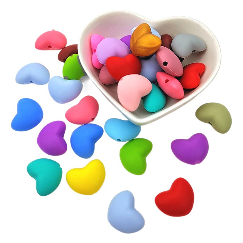 Love silicone beads baby molars toothpaste small heart-shaped DIY necklace accessories anti-drop chain loose beads wholesale