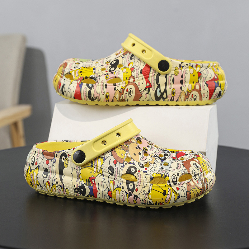 Zapatillas para niños, dibujos animados de verano, ligero, pisando mierda, zapatos con agujeros para niños y niñas