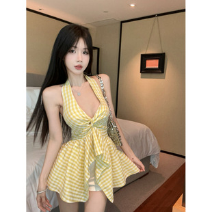Real Shot Real Price 2025 Summer Pure Lust Sexy Asymmetrical Halter Top Small Fresh Plaid Vacation Shirt
