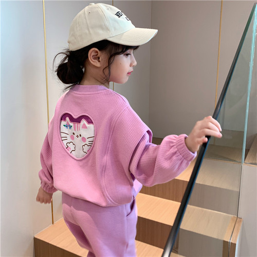 Set of Girls' Autumn Outfits  New Trendy Children's Heart Cartoon Sweatshirt and Pants for Older Kids - Casual Two-Piece Set
