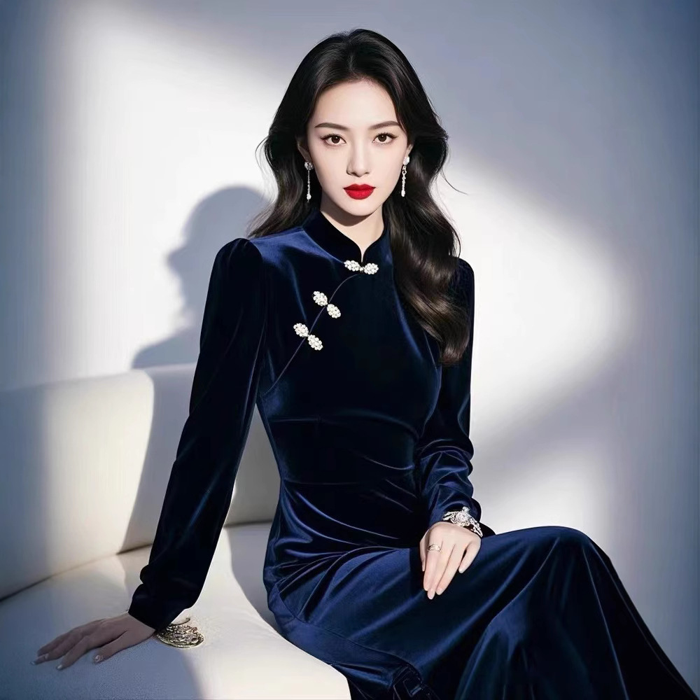 가을 2024 새로운 벨벳 원피스 새로운 중국 스타일 국가 스타일 라이트 럭셔리 하이 엔드 느낌 버튼 어린이를위한 청삼 원피스 개선