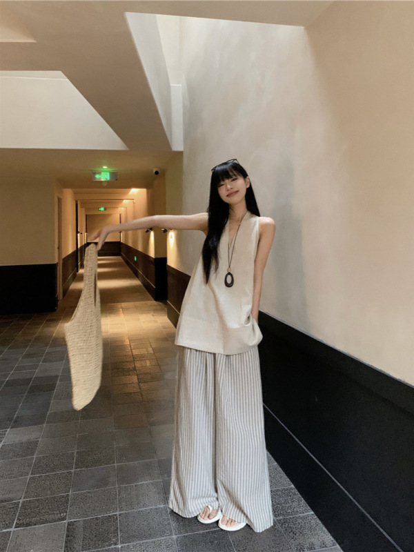 リラックスウェアスーツ Vネックノースリーブベストトップレディース夏ストライプワイドレッグパンツカジュアル2点セット|undefined