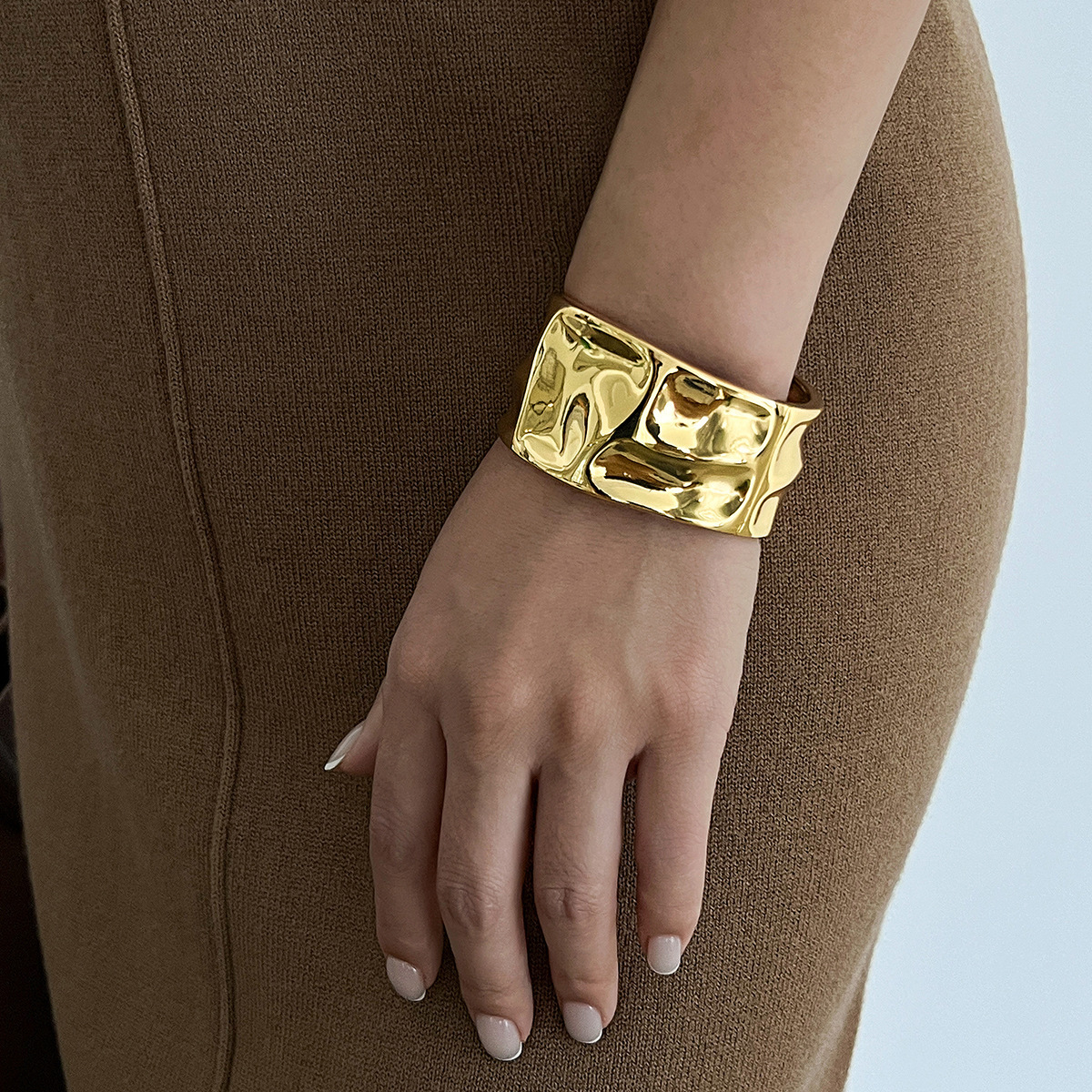99g Weight Bangle Classification Alloy Chain Material 1 Piece Quantity Holiday, Street Occasion Alloy Material Geometric Pattern Women's Gender Plating Design Vintage Style, Classic Style Style Vintage Style Classic Style Geometric Alloy Bangles Wholesale 7
