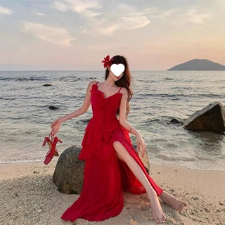 法式绝美不规则荷叶边红色吊带连衣裙女夏海边度假氛围感气质长裙