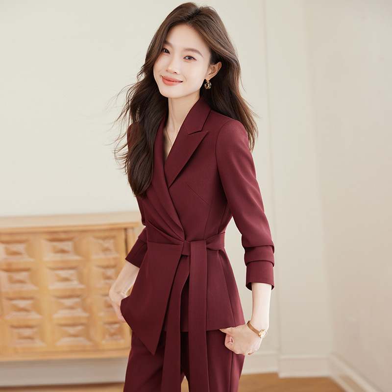 Women's Suit Set for Autumn, New Fashion Style, Slim-Fit Blazer, Professional Attire for White-Collar Workers, Jewelry Store Work Uniform