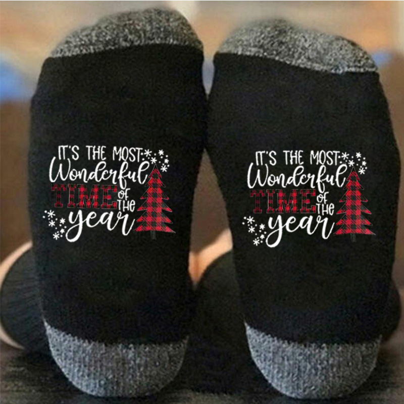 Calcetines navideños con letras de colores en contraste, estampado de muñeco de nieve, calcetines unisex de algodón con elementos navideños para comercio exterior.