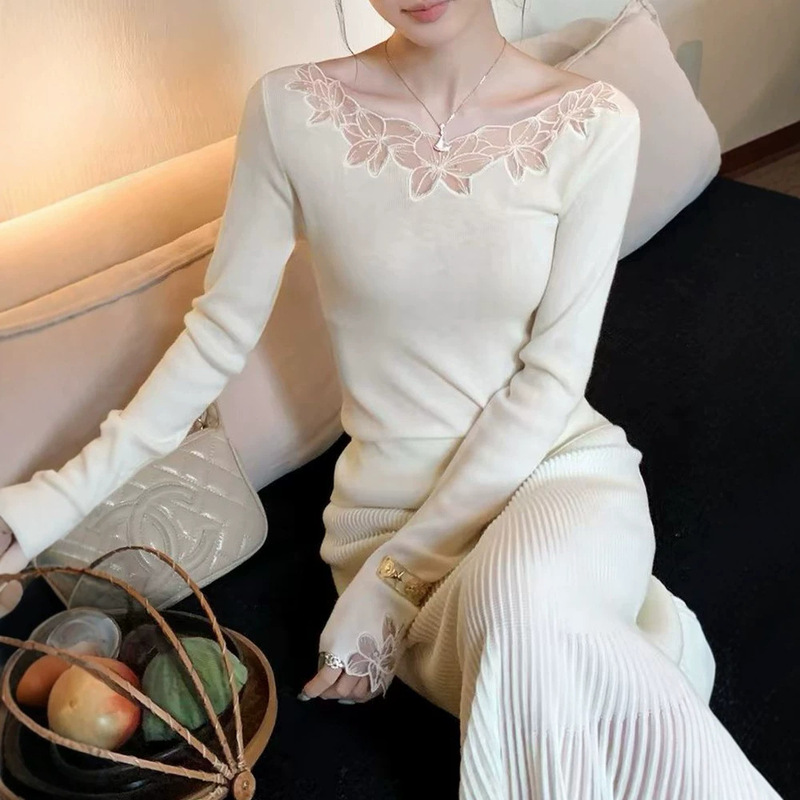 French lace trim wool knit top for women, 2026 early autumn new style, fitted inner layer sweater French lace trim wool knit top for women, 2026 early autumn new style, fitted inner layer sweater