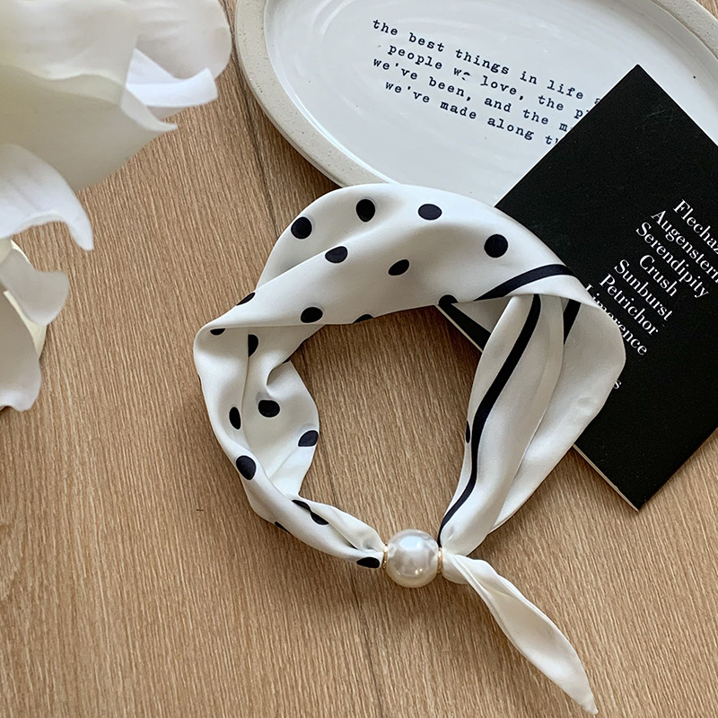 Nuevo collar de perlas, bufanda de seda para mujer, moda de alta gama de primavera y verano francesa, bufanda de seda de succión magnética de todo fósforo, personalizada de fábrica