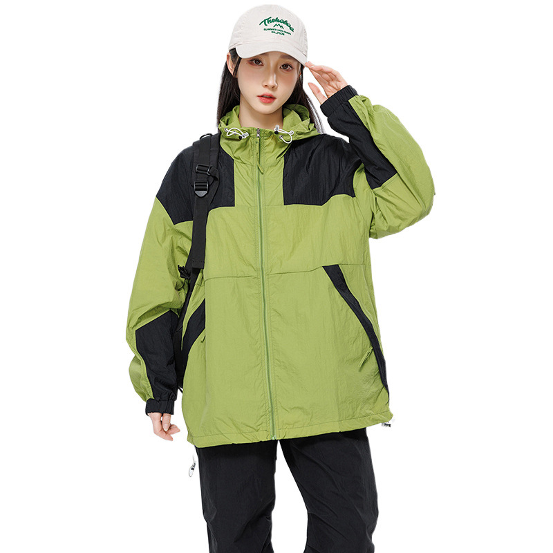 Una pieza de ropa de protección solar de montaña de Daifa mujer de verano nuevo anti-UV manga larga chaqueta con capuchón ligera para hombre 8039 image 5