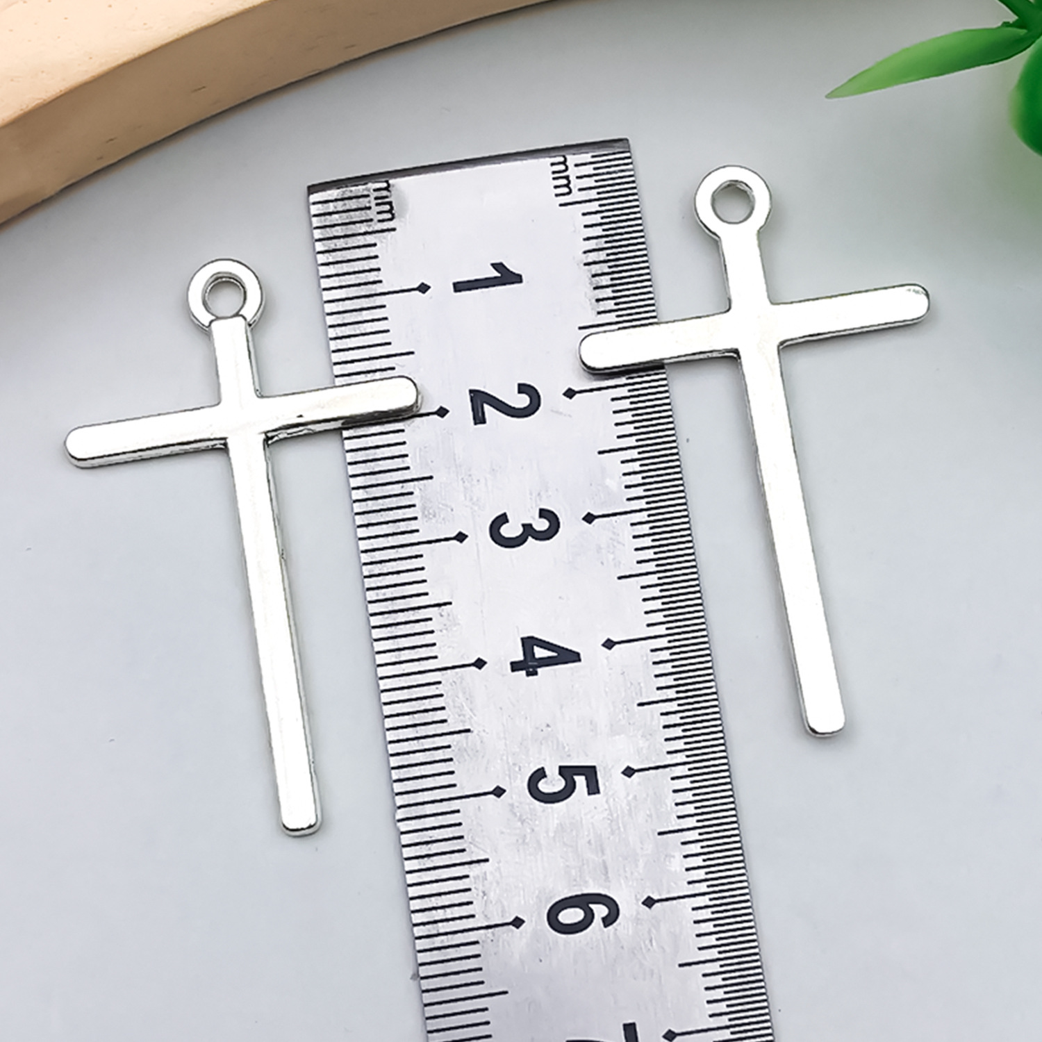 1 ancient silver cross 27x45mm-2.3g-2380