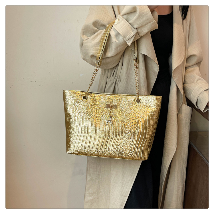 Krokodillemønster, lyst ansikt, 2024, ny mote, koreansk utgave, stor kapasitet, enkel håndholdt dameveske_voghion.com