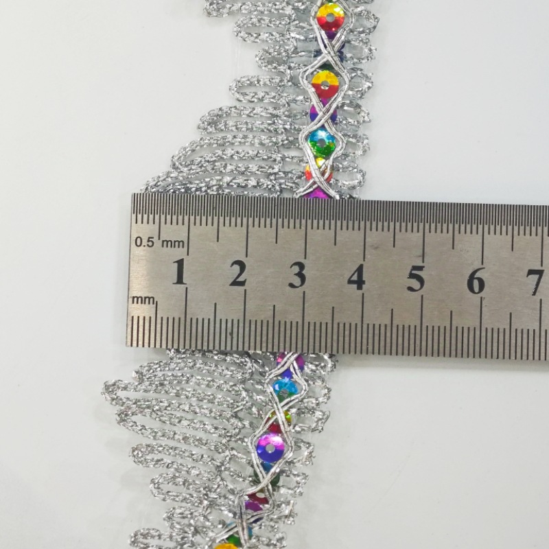 Alambre de oro y plata Lentejuelas de colores, borde de montaña grande, triángulo de encaje, ropa de agua, material decorativo de borde de bricolaje hecho a mano