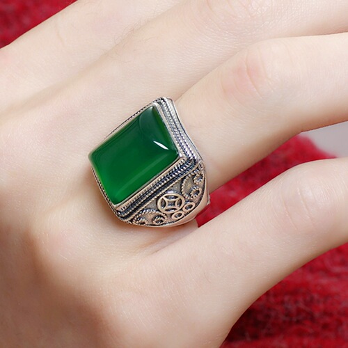 Thai silver-plated green jade and black agate ring Open retro palace style gold coin pattern chrysoprase ring ring