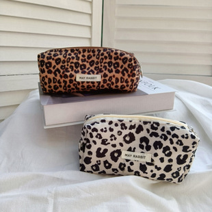 New Retro Corduroy Student Stationery Pencil Bag Women's Portable Cosmetic Bag Large Capacity Toiletry Storage Bag